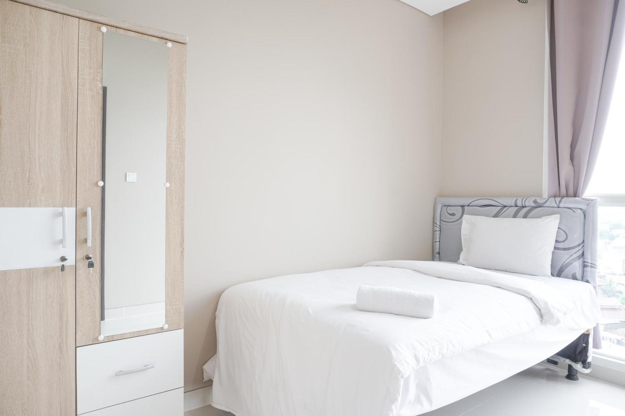 Modern And Comfort 2br At Ciputra International By Travelio