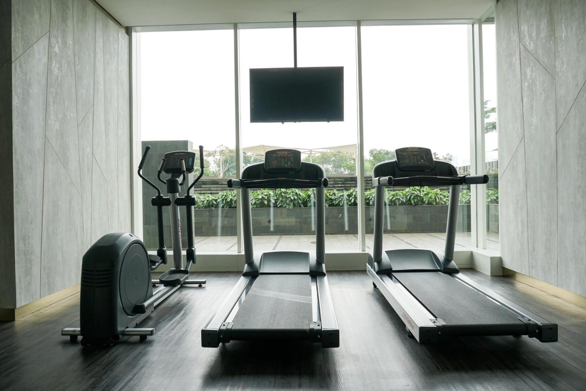 Modern And Comfort 2br At Ciputra International By Travelio